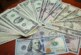 Власти Киргизии ограничили вывоз валюты из республики