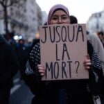 Французы устроили протесты против пенсионной реформы