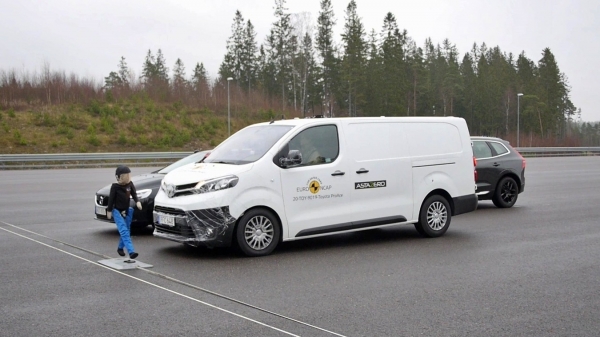 Euro NCAP обновил рейтинг безопасности коммерческих фургонов: потеряли почти все!