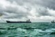 Пираты захватили сингапурский нефтяной танкер у берегов Западной Африки