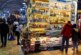 Падение лиры не сделало доступнее турецкий шопинг для россиян: эксперт назвал причину