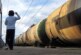 Нефтегазовые доходы России резко упали: Москва слезает с «комфортной западной иглы»