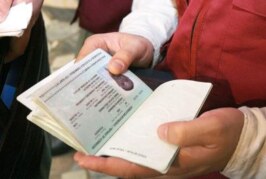 В Петербурге массово проверили регистрацию у мигрантов