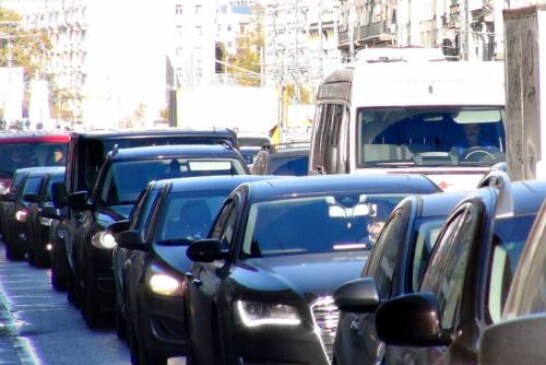 Автореволюция: россиянам разрешили ставить на машины квадратные номера