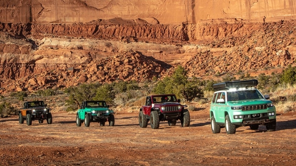 Jeep подготовил концепты на базе внедорожников Wrangler, Grand Wagoneer и пикапа Gladiator