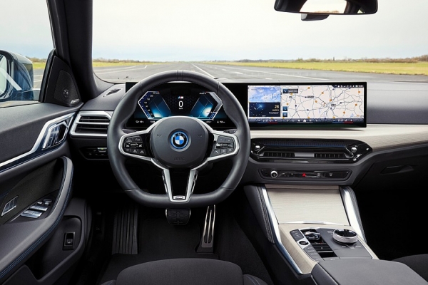 Пополнение в обновлённом семействе: представлены посвежевшие BMW i4 и 4 series Gran Coupe