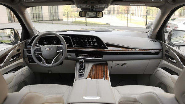 Обновлённый Cadillac Escalade: первые изображения