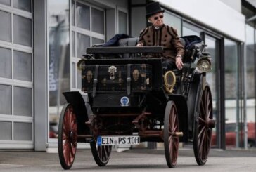 Вместо руля – «кочерга»: в Германии выдали техпаспорт и госномера автомобилю, собранному 130 лет назад